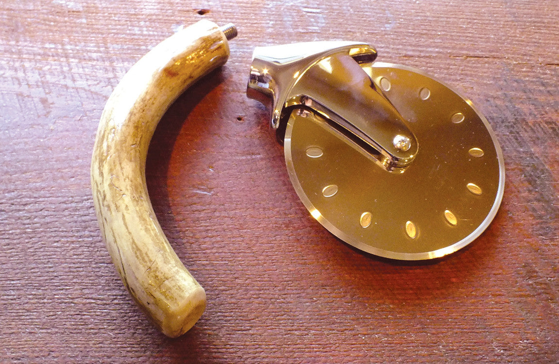 Deluxe Stainless Deer Antler Pizza Cutter