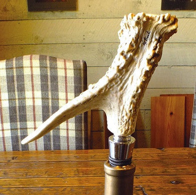 antler_wine_stopper_1_2_grande