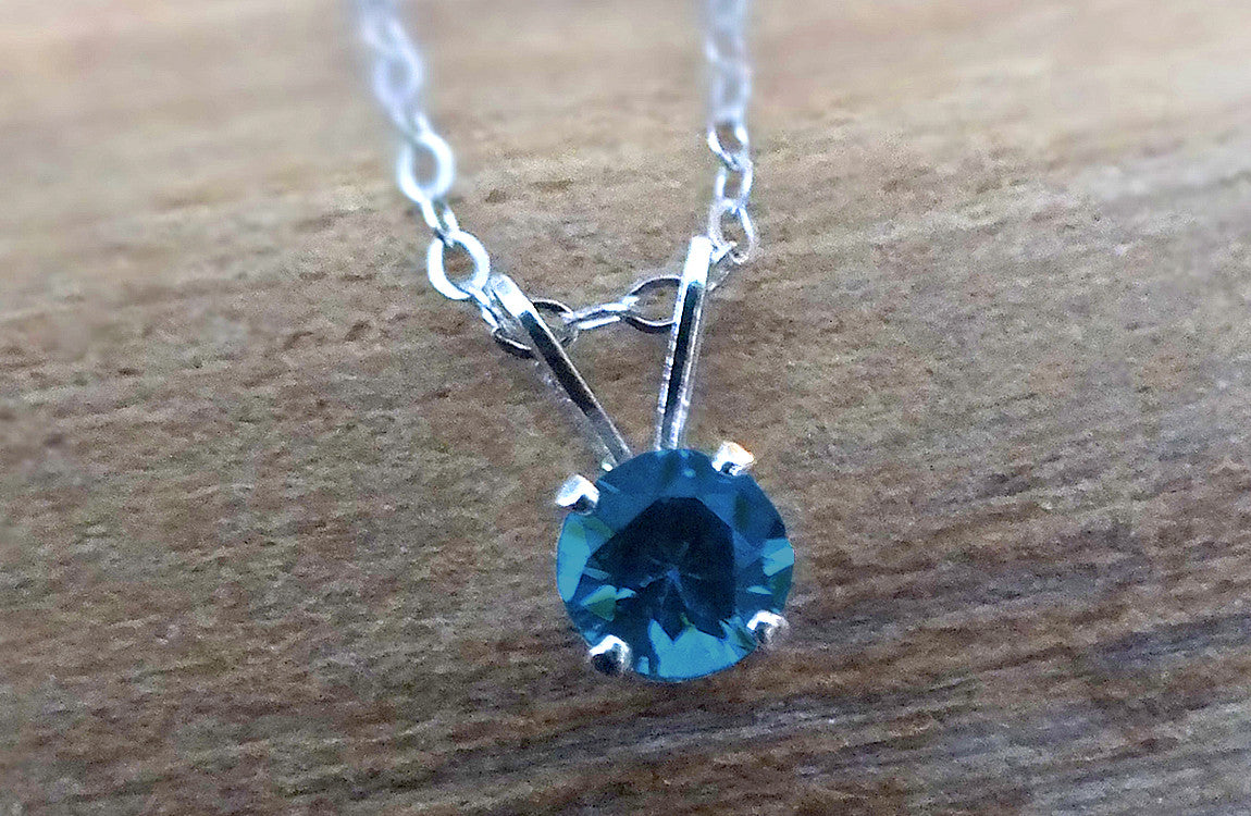 Yogo Sapphire Necklace, Sterling Stone
