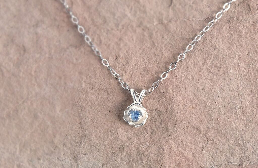 Yogo Sapphire Necklace, 3-Prong Sterling Rose