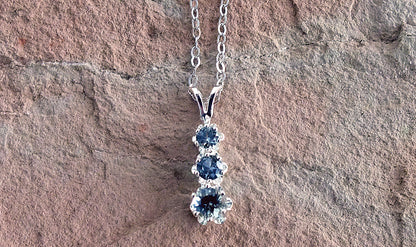 Montana Sapphire Pendant, 3 Stone