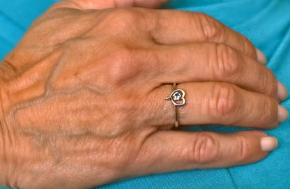 Yogo Sapphire Ring, Sterling Open Heart