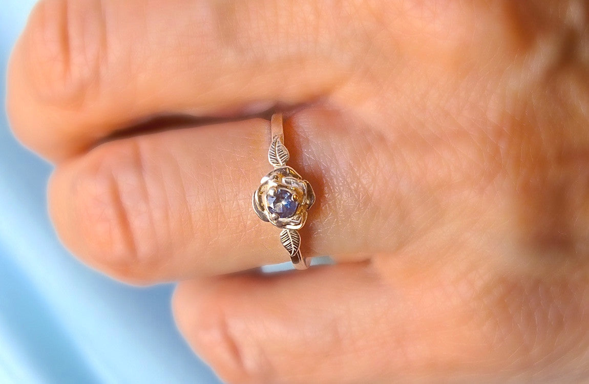 Yogo Sapphire Ring, 3-Prong Sterling Rose