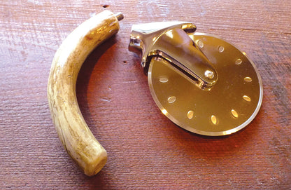 Deluxe Stainless Deer Antler Pizza Cutter