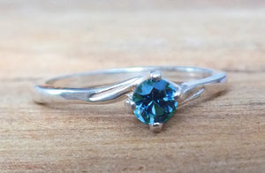 Montana Sapphire Ring, Sterling Silver Twist