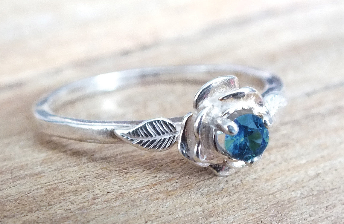 Montana Sapphire Ring, 3-Prong Sterling Rose